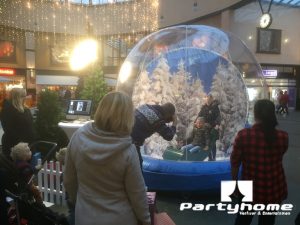 snowglobe in winkelcentrum